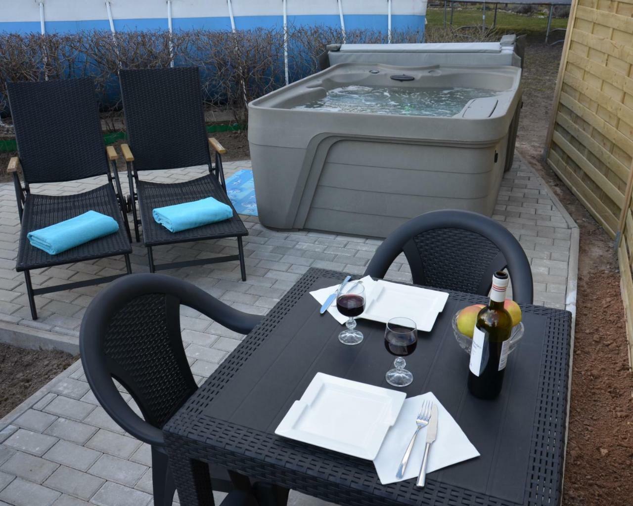 Apartments With Outdoor Spa Jacuzzi And Sauna Vilnius Kültér fotó